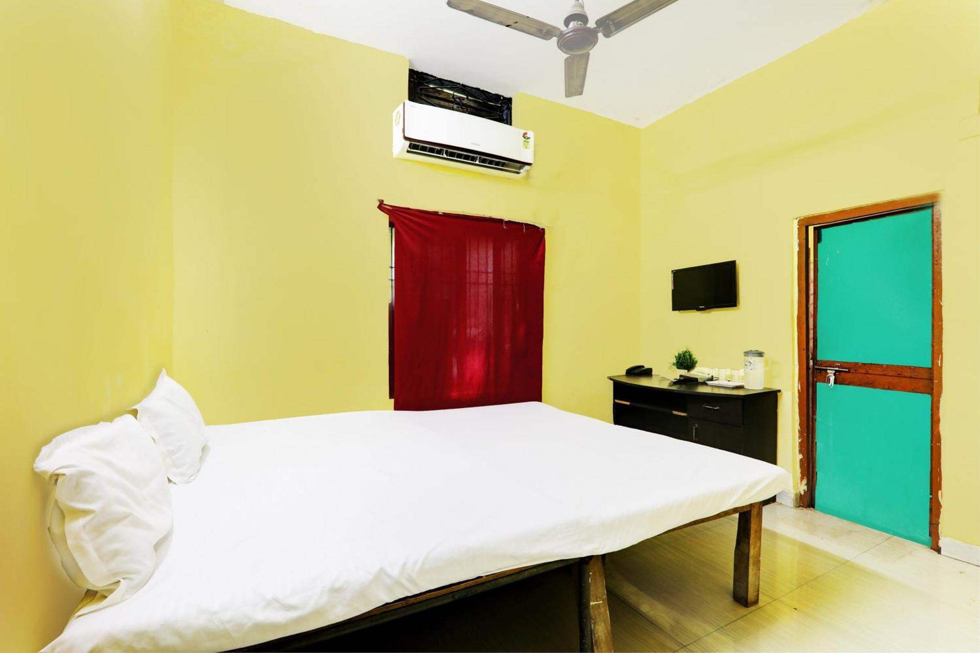 Oyo Suman Niwas Hotel Lucknow